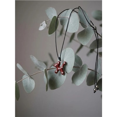 Кулон на шнурке