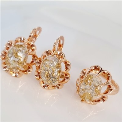 Комплект ювелирная бижутерия коллекция  "Дубай" серьги и кольцо 20 р, покрытие: позолота, вставка: искусственный камень с вкраплениями, цвет: бежевый, арт.313.129-20