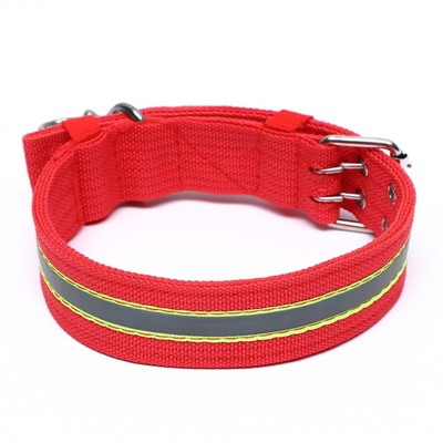 Ошейник четырехслойный светоотражающий с вертлюгом, 65×4 см, красный