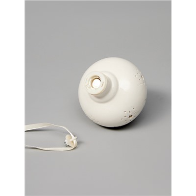 Ёлочный шар с подсветкой «Снежный», 10.7×8.5×8.5 см, 1 LED, керамика, от батареек LR44×3, керамика, свечение тёплое белое