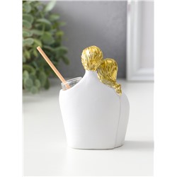 Аромадиффузор для эфирных масел с палочками «Родители с ребёнком», полистоун, белый с золотом, 4.3×8×11 см