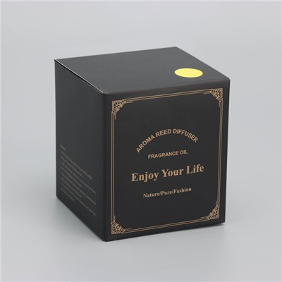 Ароматическая свеча в стакане Scented Candle, английская груша и фрезия