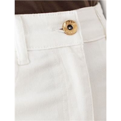 Укороченные джинсы из эластичного денима средней плотности