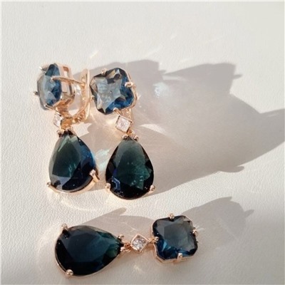 Комплект ювелирной бижутерии Дубайское золото: серьги и кулон с крупным камнем, покрытие позолота, вставка: фианит, цвет: синий, арт.414.035