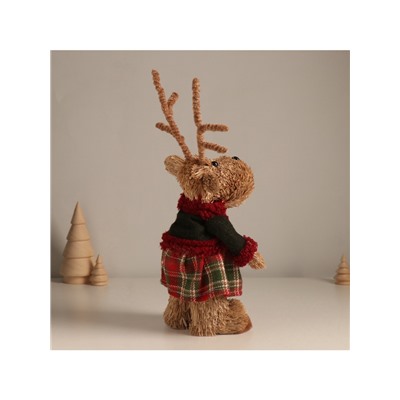 Фигурка «Олениха в платье»