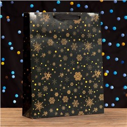 Пакет подарочный новогодний ламинированный вертикальный «Снежинки», 33×42×10 см