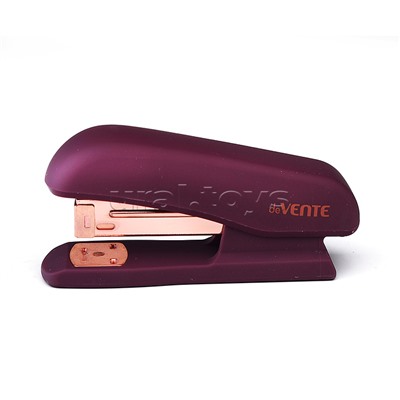 Степлер "Esthetics" 24/6&26/6 (мощность 20 листов, глубина скрепления 55 мм) пластиковый, c покрытием Velvet Touch, в картонной коробке, цвет бургунди, металлические детали цвета розового золота