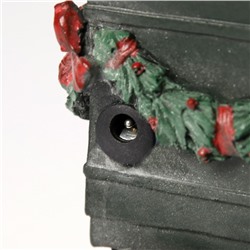 Светодиодная фигура «Паровоз с Дедом Морозом» 26.5×19.5×12.5 см, полистоун, батарейки ААх3 (не в комплекте), USB, свечение мульти