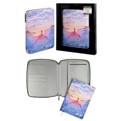 Ежедневник-органайзер недатированный А5+ 240 стр. 70554 "НАППА.ЗАМКИ ПРИНЦЕСС" кожзам, поролон, застежка "молния" #КРИСТИНА МАКЕЕВА Феникс