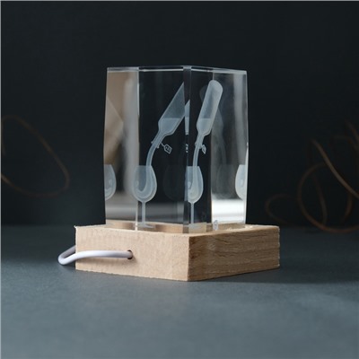 Фигурка светящаяся стекло «Прямоугольник. Бокал и вино», подставка дерево, USB, 7×7×10