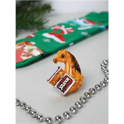 Подарочный набор Новогодний № 28 /25339-1/ Носки + магнитик ЛОШАДЬ /