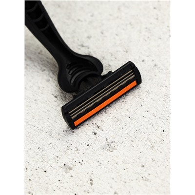 Подарочный набор: гель для бритья 110 мл и бритва