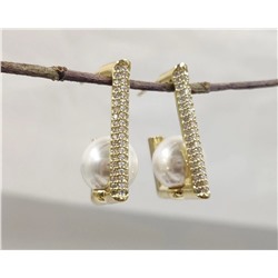 Серьги стильные