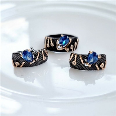 Комплект ювелирной бижутерии коллекция "Дубай",серьги и кольцо, вставка: блестящие прозрачные фианиты и камень синего цвета, р-р 20, 5345, арт.215.334-20