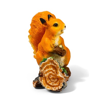 Садовая фигура из полистоуна «Белочка с орешком на пне», 25×12×23 см