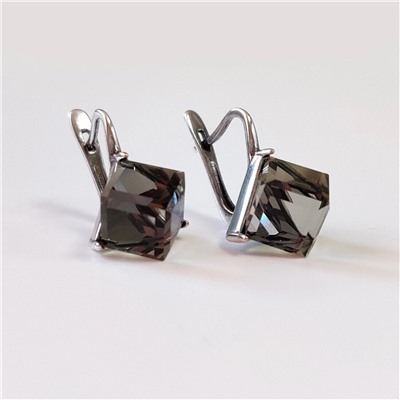 Серьги "Кубик" 8 мм