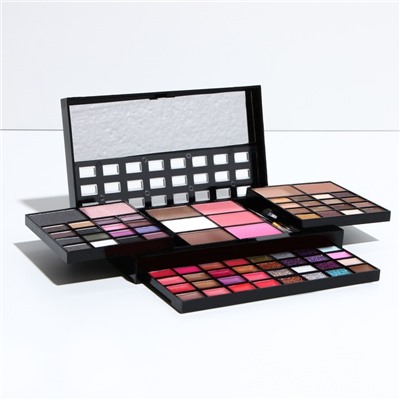 Профессиональный набор для макияжа (тени для век, блеск для губ, корректоры, румяна, тоналка)