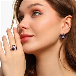 Комплект ювелирной бижутерии в форме цветов серьги и кольцо 17 р, покрытие: посеребрение, вставка: фианиты, цвет: фиолетовый, арт.213.472-17