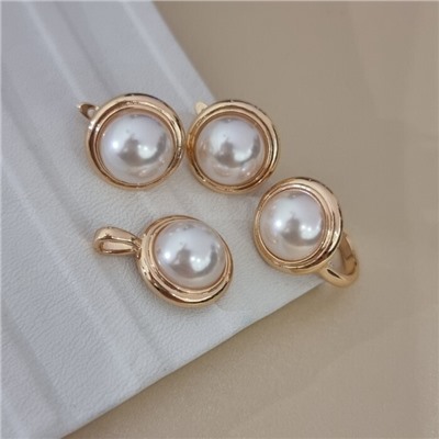 Комплект ювелирной бижутерии коллекция "Дубай" серьги, кулон и кольцо 19 р, покрытие позолота, вставка: искусственный жемчуг, арт.414.348-19