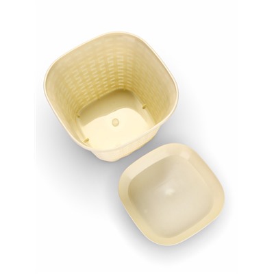 Кашпо для цветов «Ротанг», 4.6 л, 22.4×22.4×16.5 см, пластиковое, с поддоном, бежевое