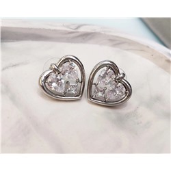 Серьги стильные