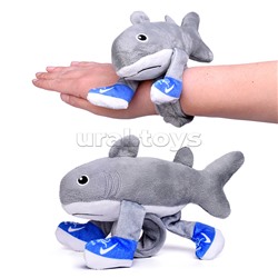 Мягкая игрушка "Акула" в кедах