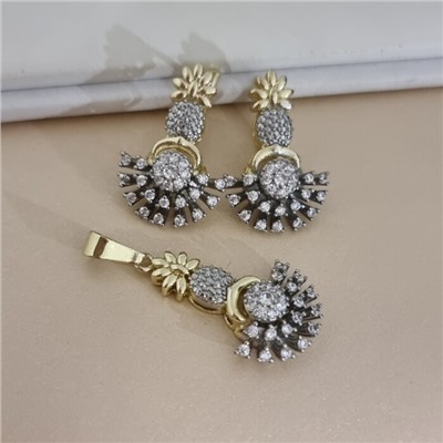 Комплект ювелирной бижутерии Итальянское золото (покрытие желтое 14к), серьги и кулон, вставка: фианиты, цвет: прозрачный, арт.217.548