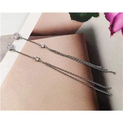 Серьги стильные