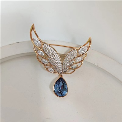 Брошь с кристаллами Swarovski