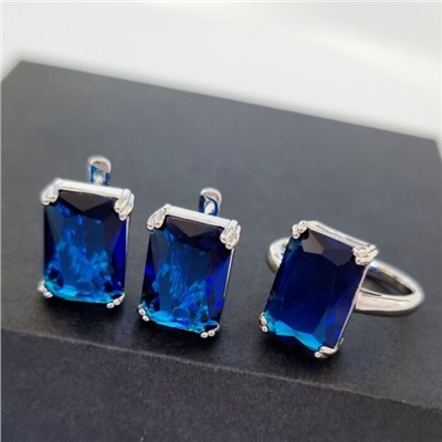 Комплект ювелирная бижутерия серьги и кольцо 18 р, покрытие: посеребрение, вставка: фианиты, цвет: синий, арт.313.025-18