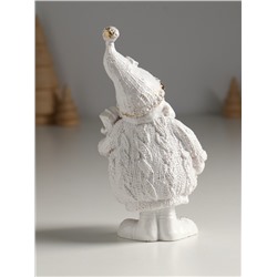 Фигурка «Дед Мороз с подарком», 16×8.5×6.5 см, белый с позолотой