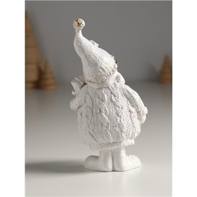 Фигурка «Дед Мороз с подарком», 16×8.5×6.5 см, белый с позолотой