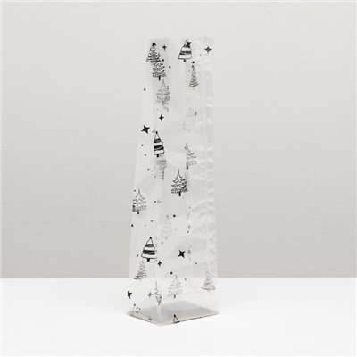 Пакет подарочный новогодний с жёстким дном, прозрачный с ёлками, 6×8×30 см