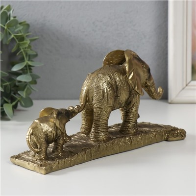 Фигурка полистоун «Слониха со слонёнком на прогулке», 21×8×10.8 см