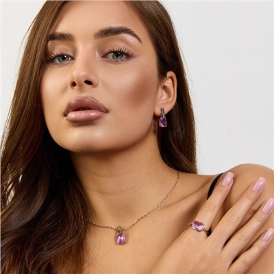 Комплект ювелирной бижутерии коллекция "Дубай" серьги, кулон и кольцо 19 р покрытие посеребрение, вставка: стекло, цвет: бледно-фиолетовый, арт.215.534-19