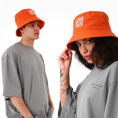 Панама Love, оранжевая, р-р 56