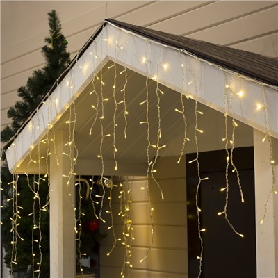 УЦЕНКА Гирлянда «Бахрома» 3×0.9 м, IP44, УМС, прозрачная нить, 232 LED, свечение тёплое белое, 220 В