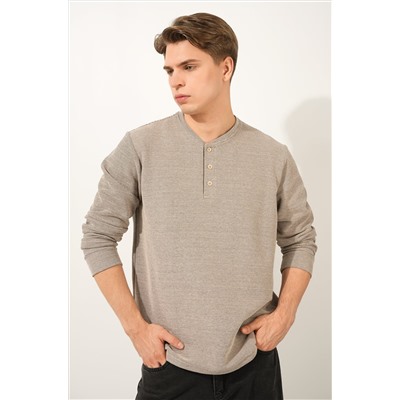 Мужской лонгслив на пуговицах Happyfox