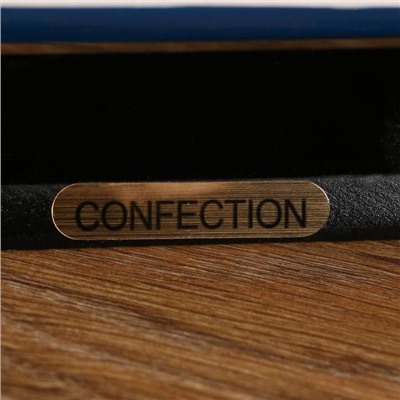 Сувенирная модель корабля «Медуза», трёхмачтовый с белыми парусами, белые борта с полосками, 33×7×32 см