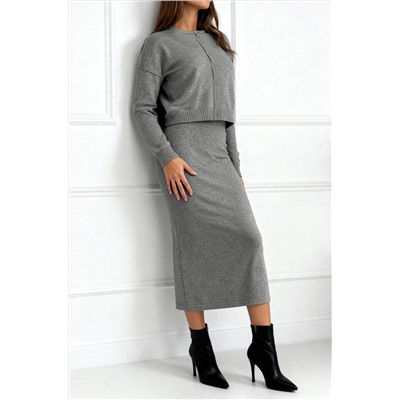 Женский вязаный костюм с юбкой Happyfox