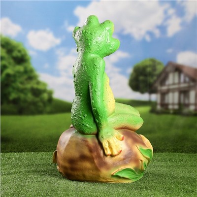 Садовая фигура из гипса «Лягушка на камне», 52×23×30 см
