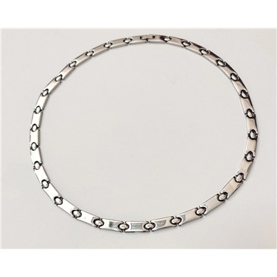 Колье из стали