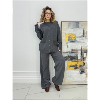 Костюм тройка