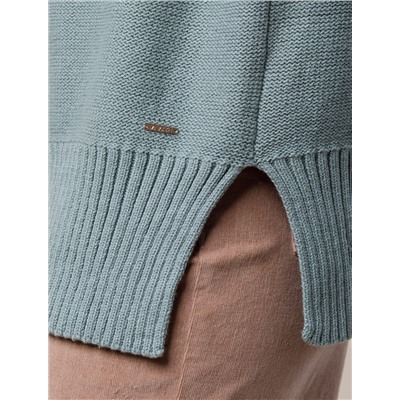 Свитер фактурной вязки с узором косы