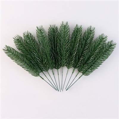 Ветка еловая зелёная, набор 10 шт.