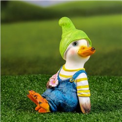 Садовая фигура из полистоуна «Утёнок с цветами», 10×5.5×16 см