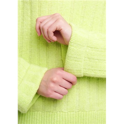 Свитер женский