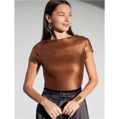 Футболка облегающая из хлопка в рубчик с вырезом лодочка с матовым покрытием металлик