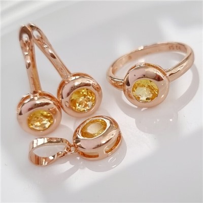 Комплект ювелирной бижутерии коллекция "Дубай" серьги, кулон и кольцо 19 р, покрытие: позолота, вставка: фианиты, цвет: желтый, арт.213.906-19