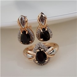 Комплект ювелирной бижутерии коллекция "Дубай" серьги и кольцо 19 р, покрытие позолота, вставка: фианиты, цвет: черный и прозрачный, арт.215.524-19